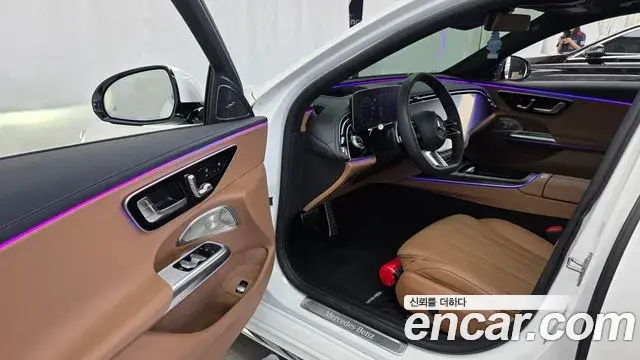 Mercedes-Benz E-Class 2025 — Şəkil 19/20