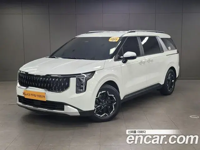 Kia Carnival 2025 — Фото 1/20