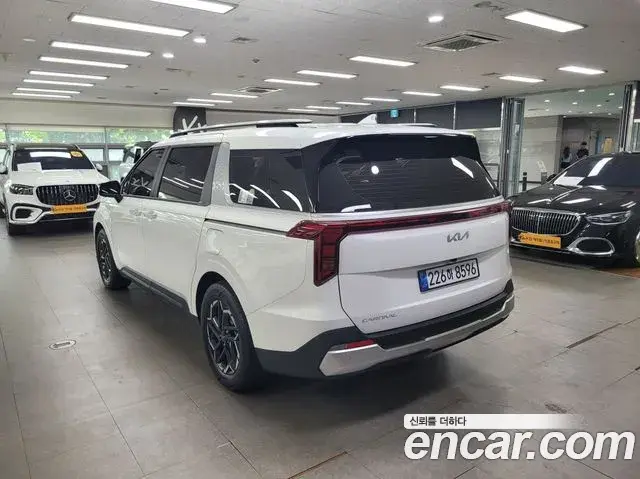 Kia Carnival 2025 — Фото 2/20