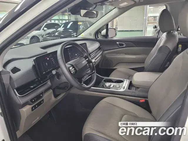 Kia Carnival 2025 — Фото 13/20