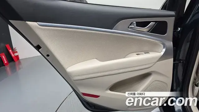 Genesis G70 2021 — Şəkil 8/32