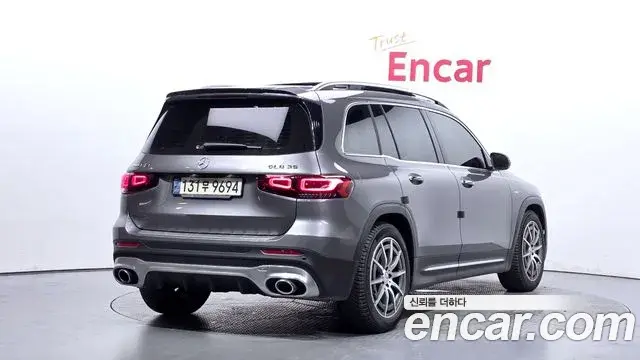 Mercedes-Benz GLB-Class 2021 — Фото 1/20