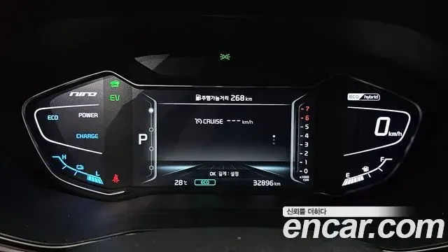 Kia Niro 2019 — Фото 8/20