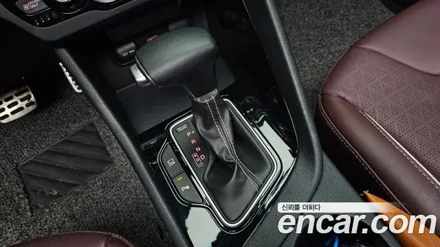 Kia Niro 2019 — Фото 9/20