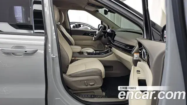 Kia Carnival 2024 — Şəkil 17/35