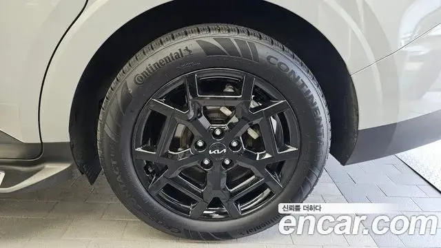 Kia Carnival 2024 — Şəkil 24/35