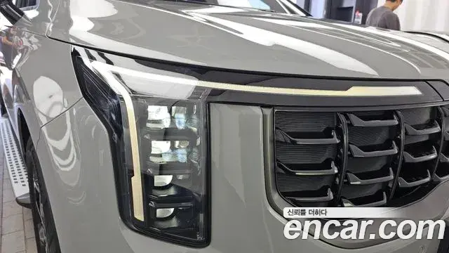 Kia Carnival 2024 — Şəkil 9/35