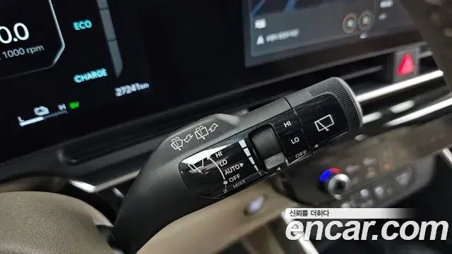 Kia Carnival 2024 — Şəkil 27/35