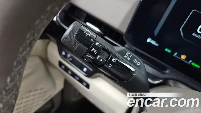Kia Carnival 2024 — Şəkil 22/35