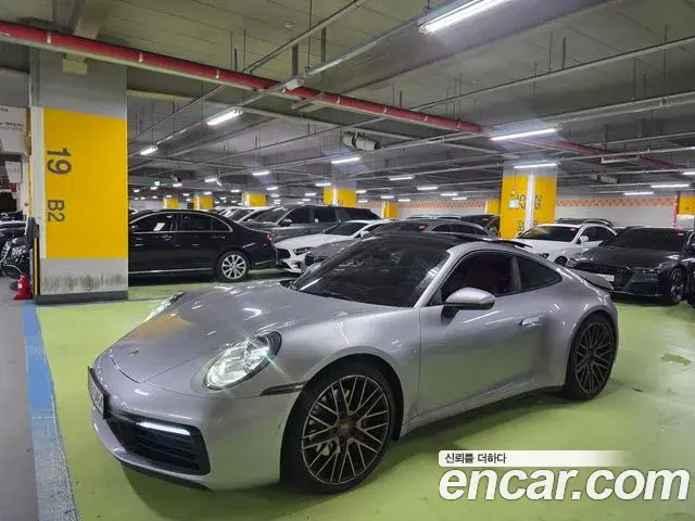 Porsche 911 2021 — Şəkil 3/17