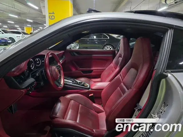 Porsche 911 2021 — Şəkil 6/17