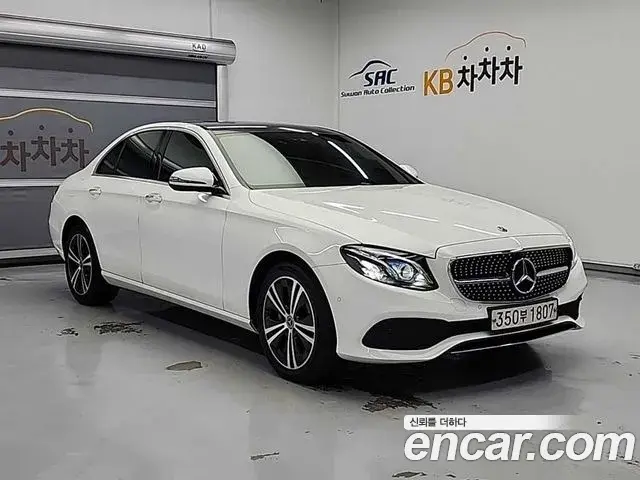 Mercedes-Benz E-Class 2020 — Фото 3/18