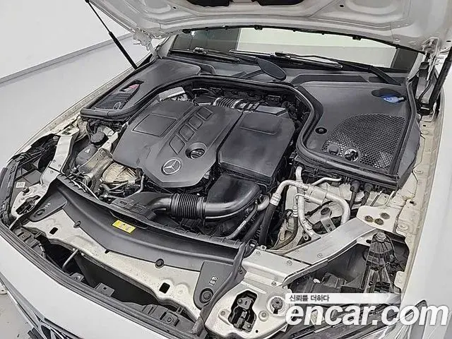 Mercedes-Benz E-Class 2020 — Фото 4/18