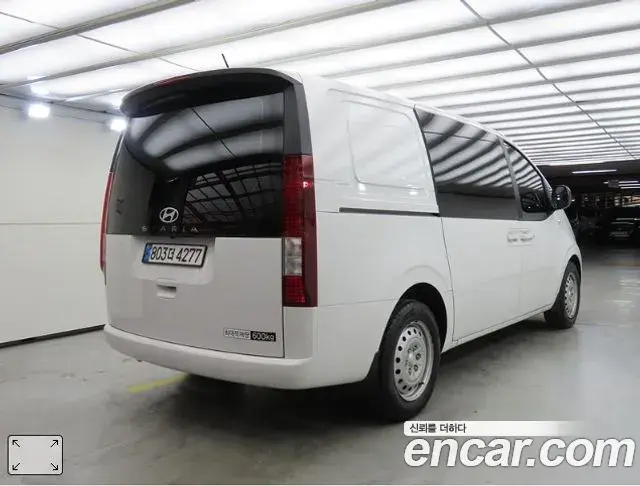 Hyundai Staria 2024 — Фото 1/20