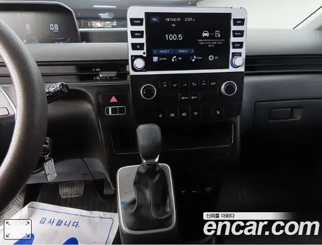 Hyundai Staria 2024 — Фото 12/20