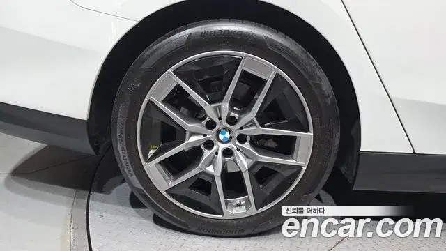 BMW 5 Series 2024 — Photo 5/20