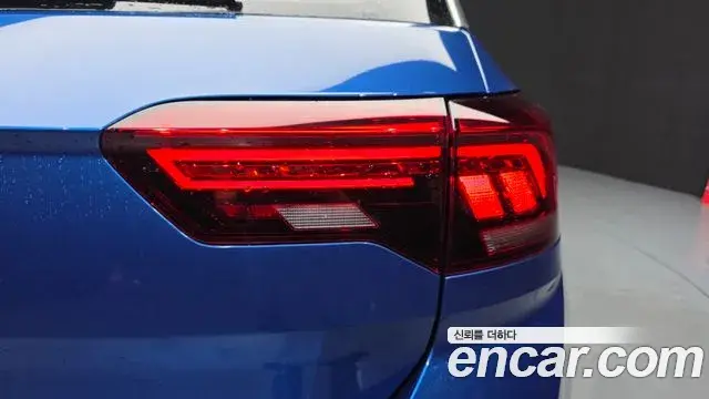 Volkswagen T-Roc 2022 — Photo 11/31