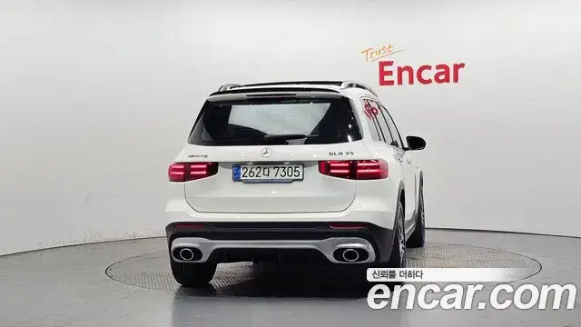 Mercedes-Benz GLB-Class 2024 — ფოტო 19/32