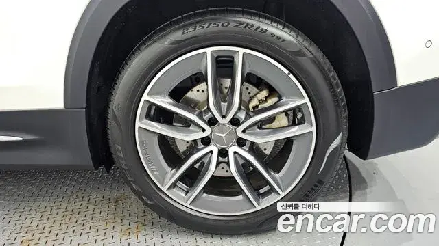 Mercedes-Benz GLB-Class 2024 — ფოტო 7/32