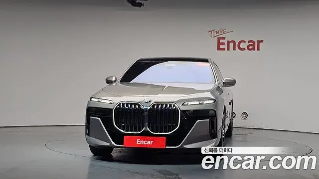 BMW 7 Series 2023 — Şəkil 3/39