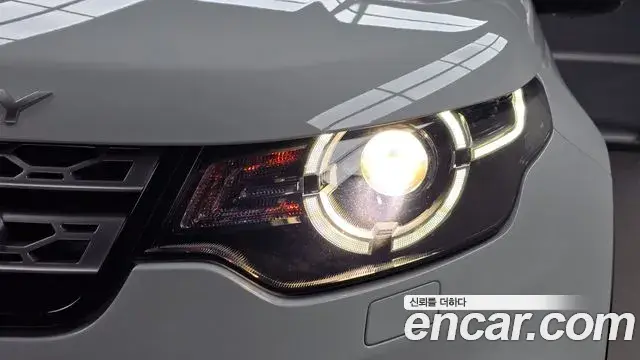 Land Rover Discovery Sport 2018 — ფოტო 11/32