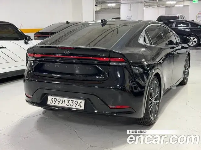 Toyota Prius 2024 — Şəkil 10/20
