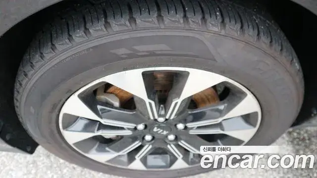 Kia Carnival 2021 — Фото 9/20