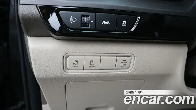 Kia Carnival 2021 — Фото 14/20