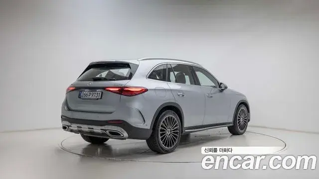 Mercedes-Benz GLC-Class 2025 — ფოტო 8/20