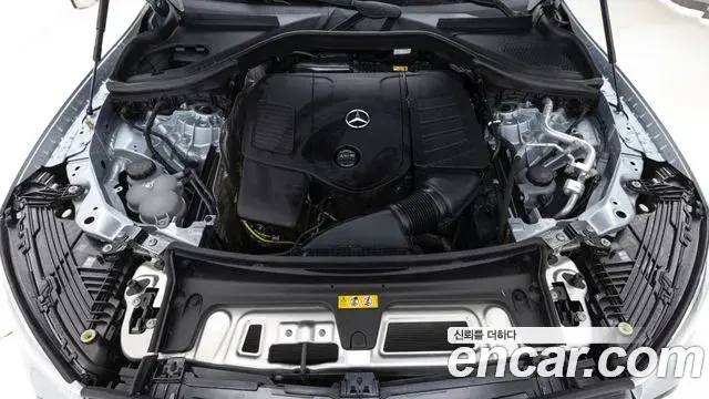 Mercedes-Benz GLC-Class 2025 — ფოტო 13/20