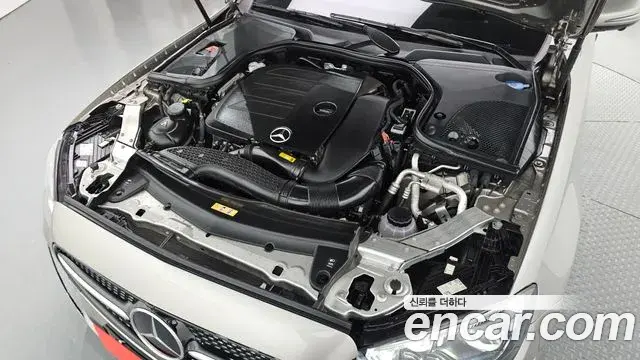 Mercedes-Benz E-Class 2022 — Фото 6/20