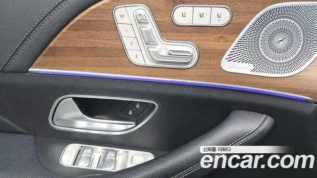 Mercedes-Benz GLE-Class 2020 — Şəkil 27/34
