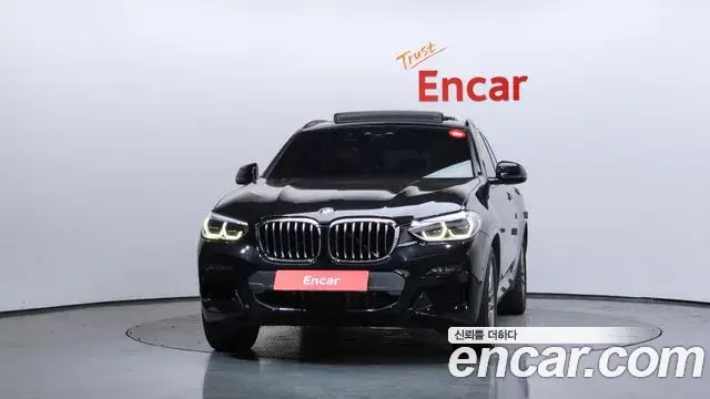 BMW X4 2020 — Photo 29/34