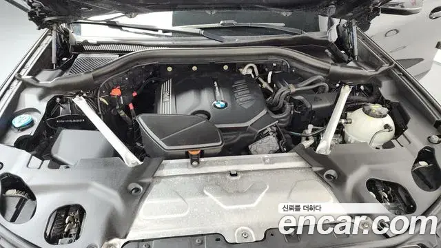 BMW X4 2020 — Photo 33/34