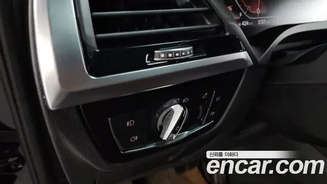 BMW X4 2020 — Photo 34/34
