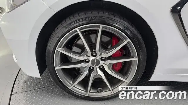 Genesis G70 2018 — Şəkil 15/20