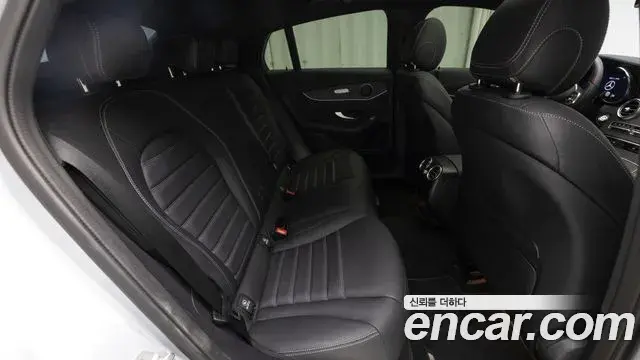 Mercedes-Benz GLC-Class 2022 — Şəkil 10/20