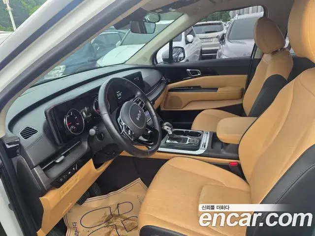 Kia Carnival 2022 — Şəkil 13/19