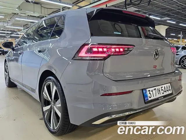 Volkswagen Golf 2026 — Şəkil 20/20