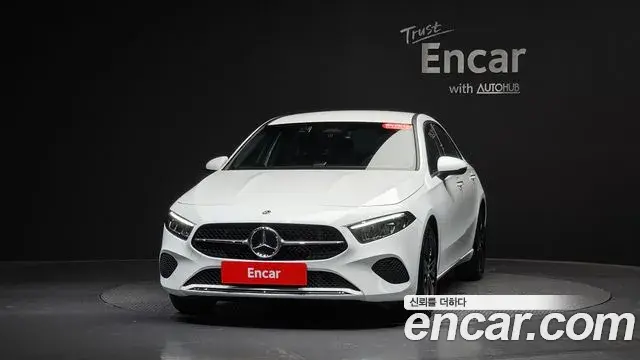 Mercedes-Benz A-Class 2025 — Фото 3/20