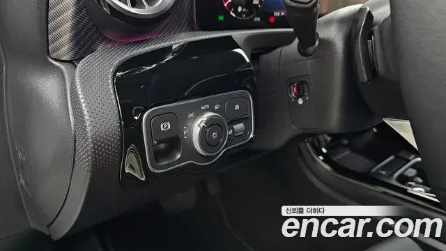 Mercedes-Benz A-Class 2025 — Фото 19/20
