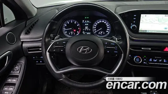 Hyundai Sonata 2021 — Фото 13/20
