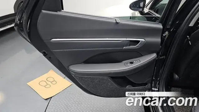 Hyundai Sonata Hybrid 2021 — Şəkil 7/30