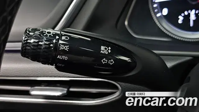 Hyundai Sonata Hybrid 2021 — Şəkil 12/30