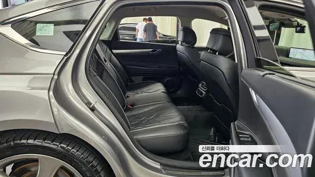 Genesis G80 2020 — ფოტო 16/32