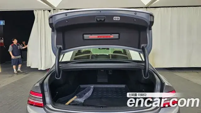 Genesis G80 2020 — ფოტო 2/32