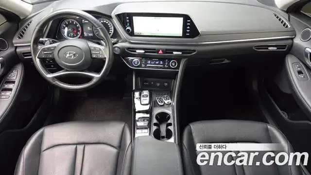 Hyundai Sonata 2022 — Фото 7/20