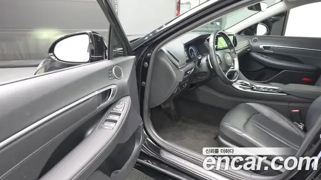 Hyundai Sonata 2022 — Фото 10/20
