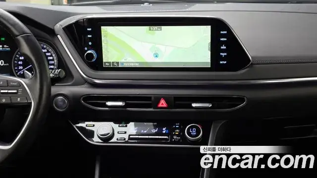 Hyundai Sonata 2022 — Фото 14/20