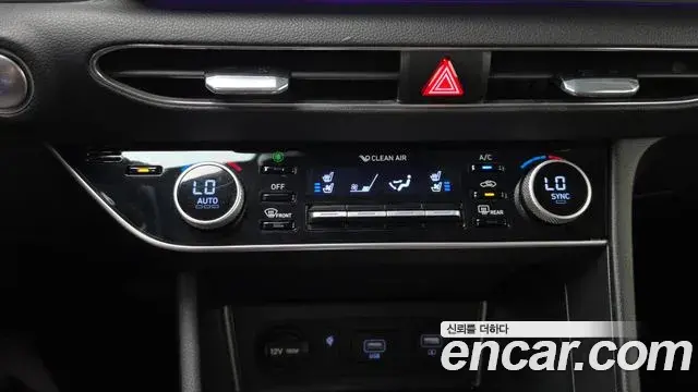 Hyundai Sonata Hybrid 2022 — Photo 11/35